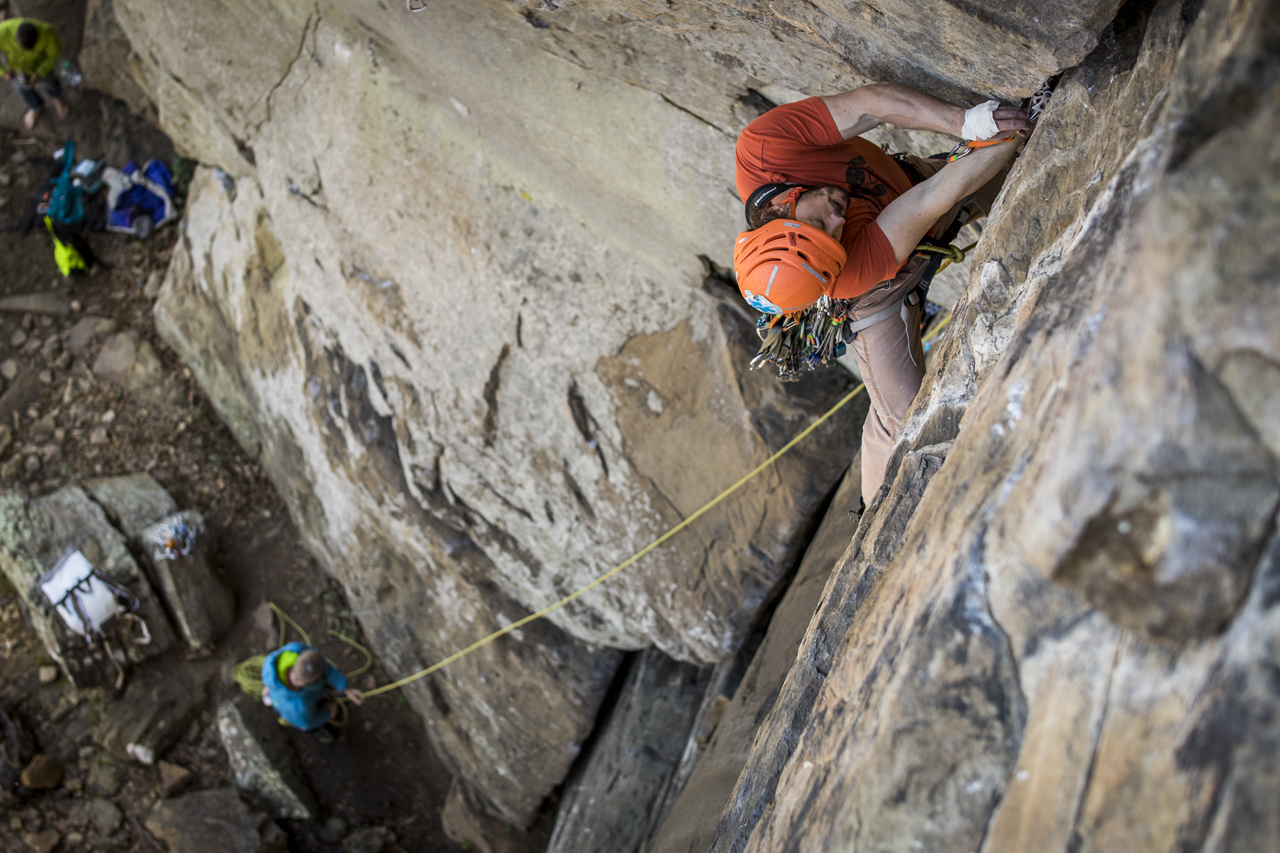 Travis trad climbing up a crack at Hudson